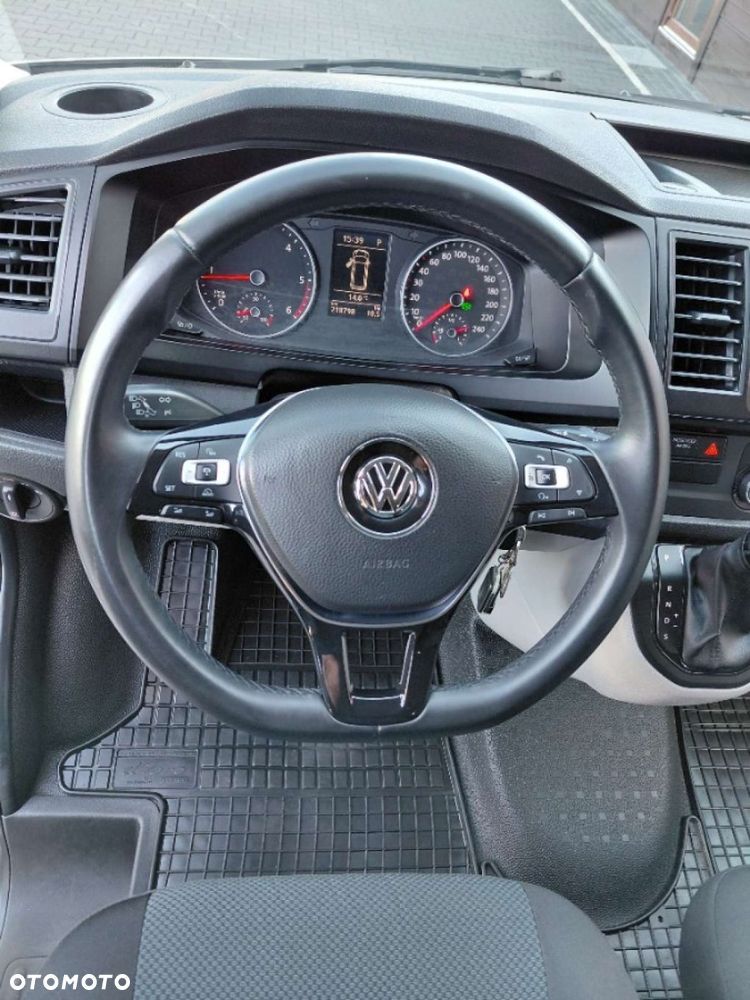 Volkswagen Transporter - 16
