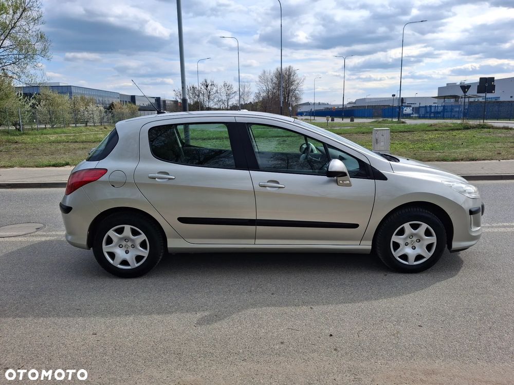 Peugeot 308 1.6 Trendy - 32