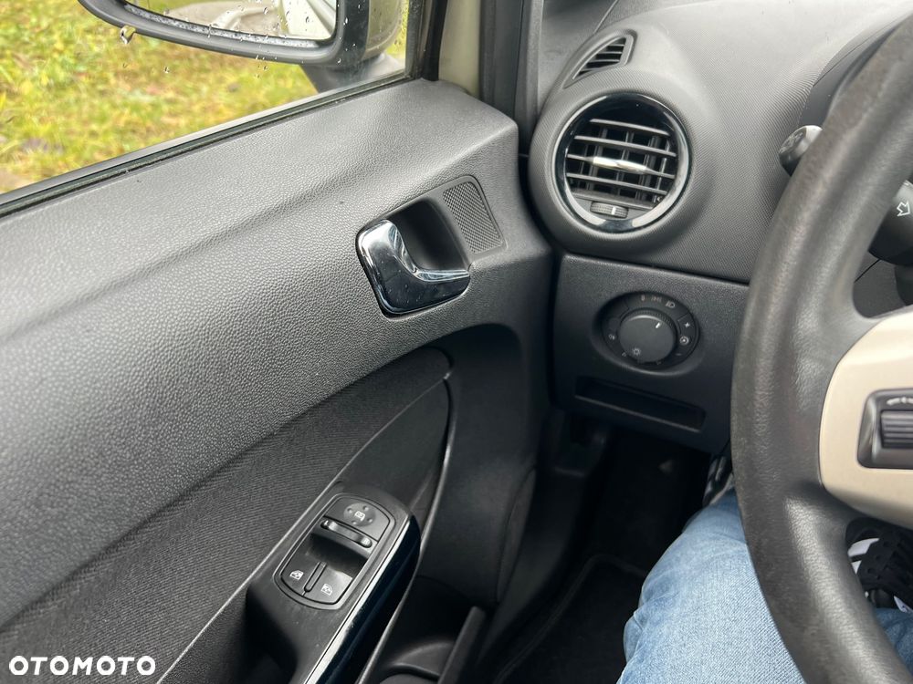 Opel Corsa 1.4 16V Edition - 7