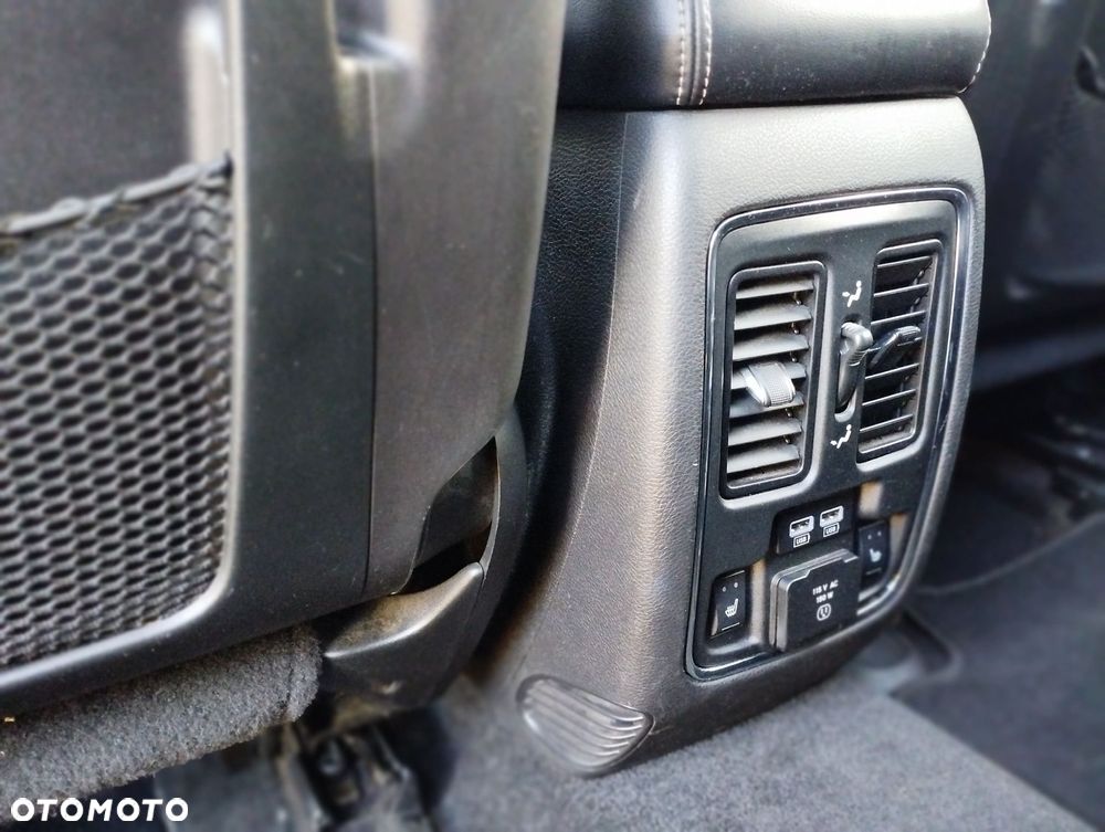 Jeep Grand Cherokee - 14