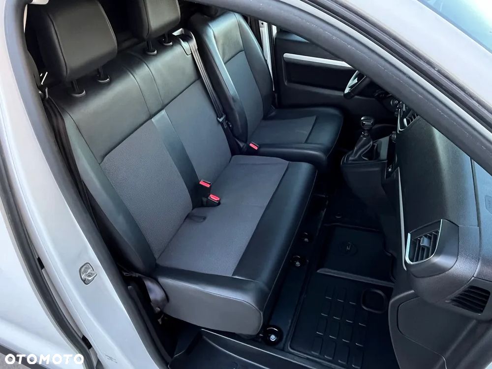 Opel Vivaro - 19