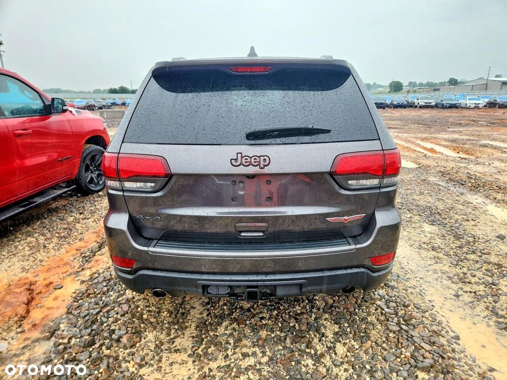 Jeep Grand Cherokee - 6