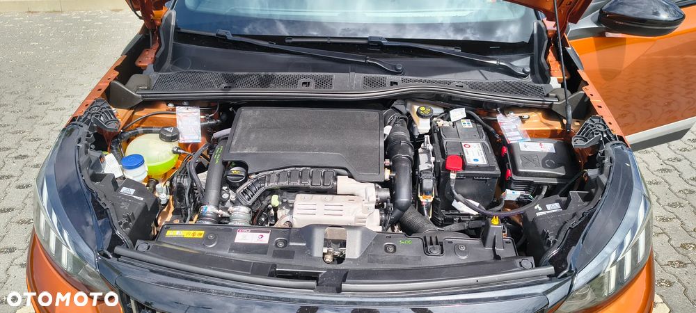 Peugeot 2008 PureTech 130 EAT8 GT Pack - 22