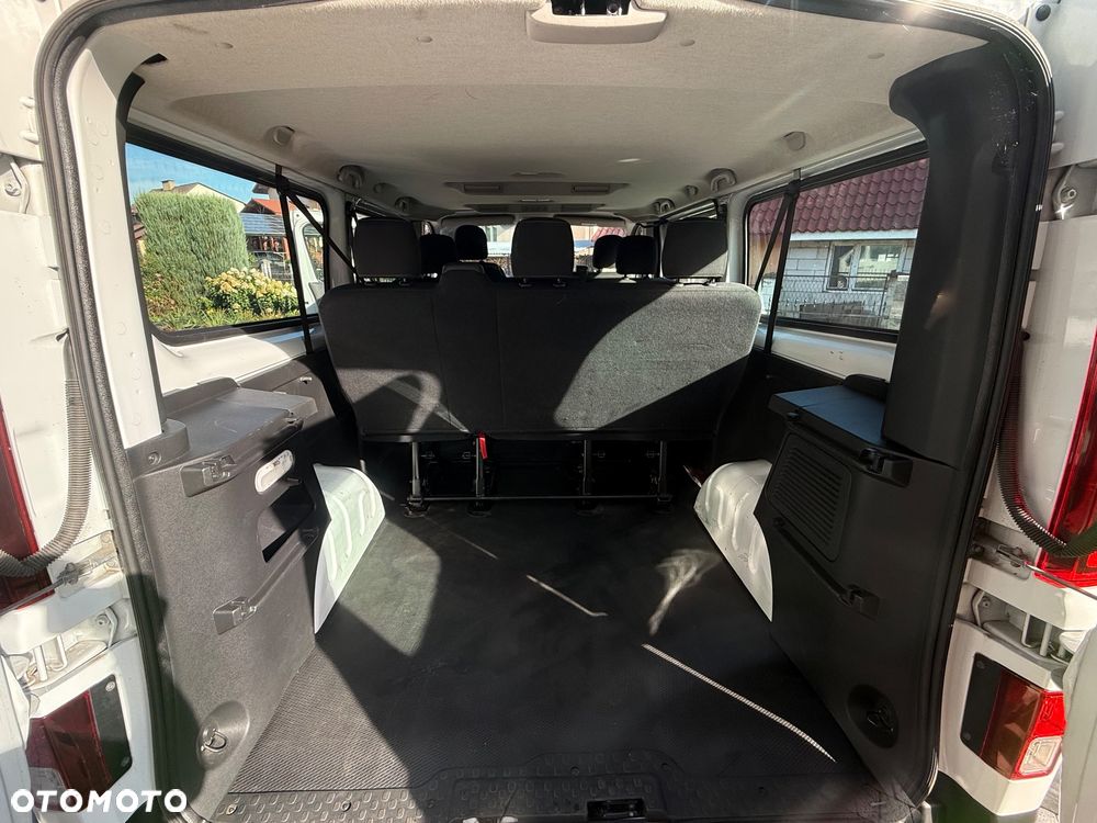 Renault Trafic - 19