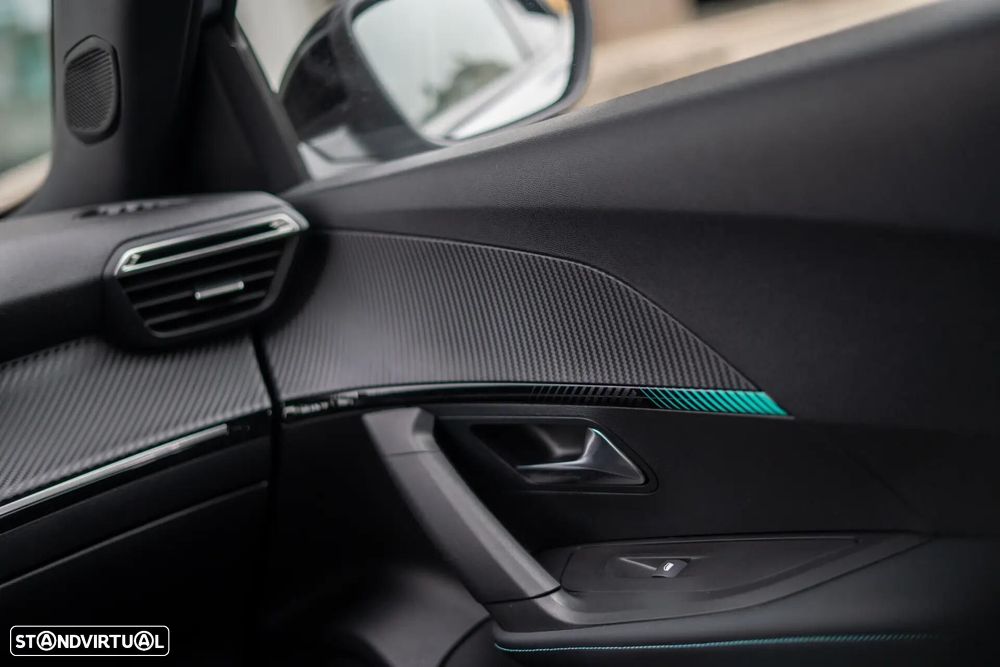 Peugeot 2008 — fotografia 39