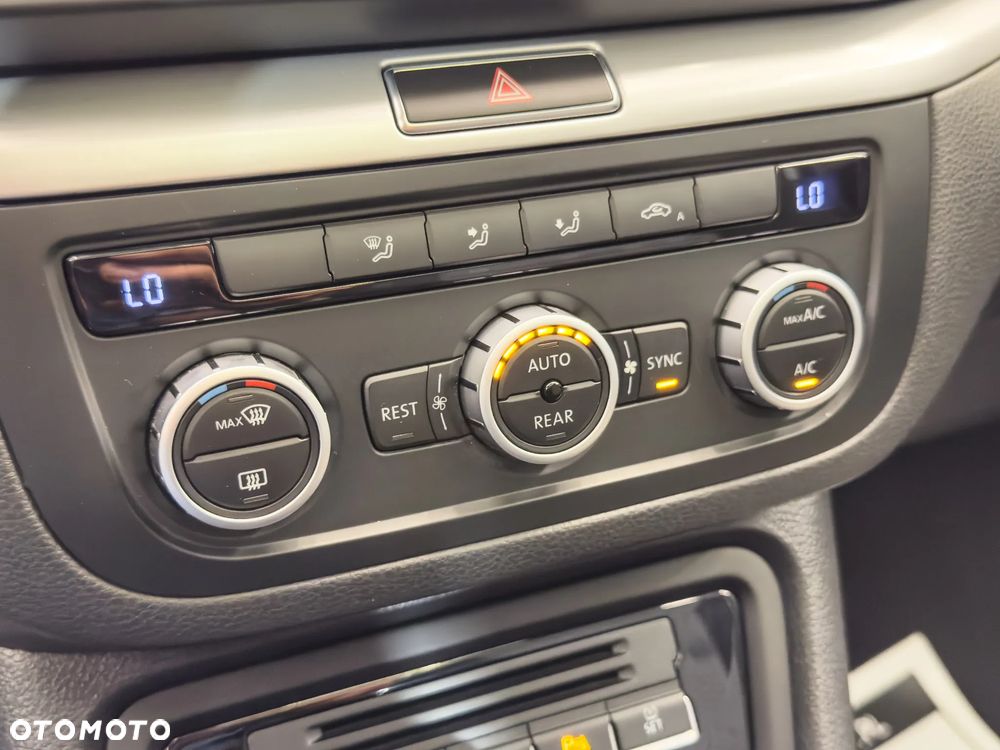 Volkswagen Sharan 2.0 TDI BlueMotion Technology Highline - 32