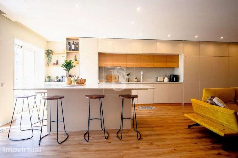 Apartamento T3 Renovado - Grande imagem: 3/6