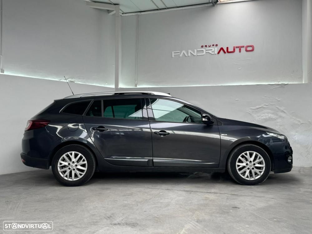 Renault Mégane Sport Tourer - 12