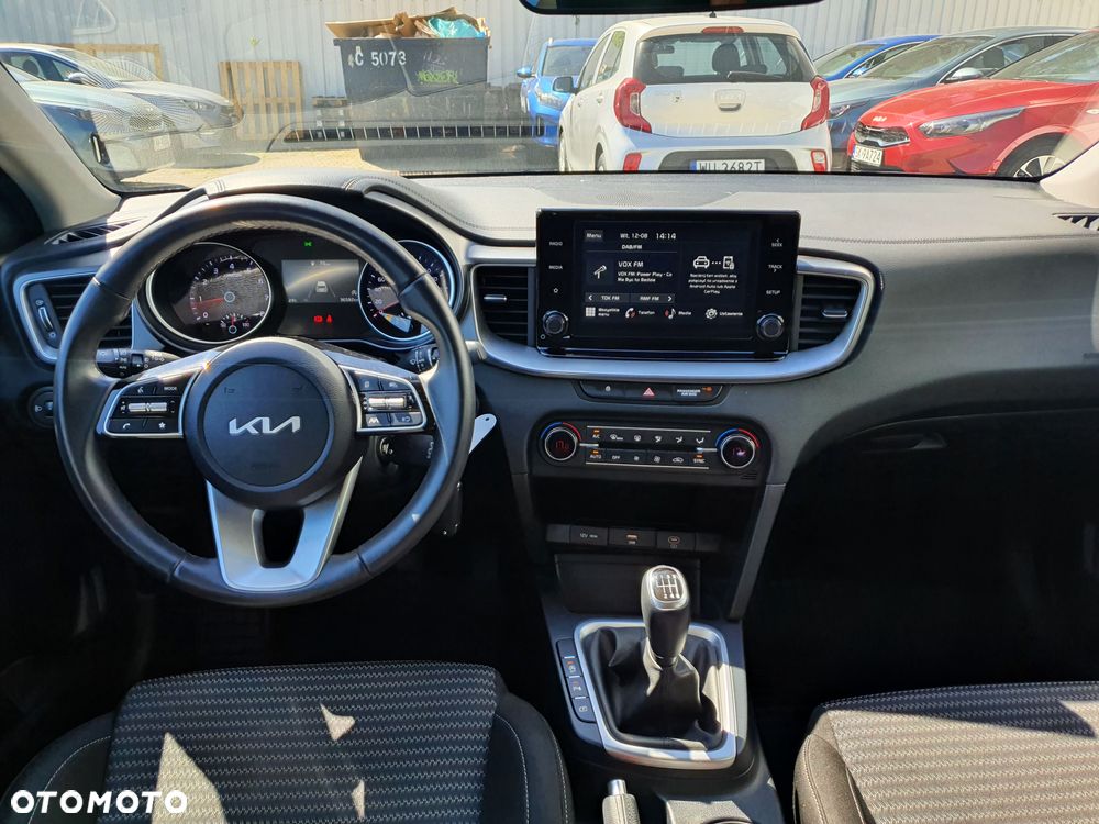 Kia Ceed 1.5 T-GDI M - 28
