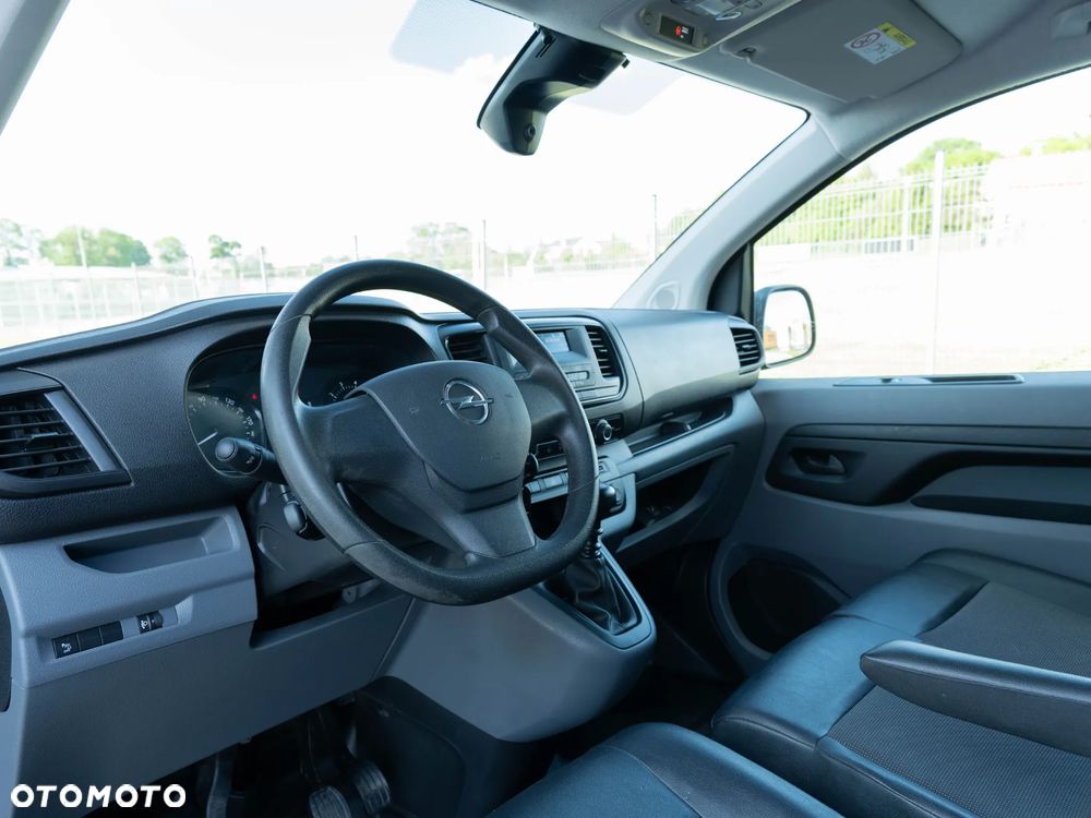 Opel Vivaro - 18