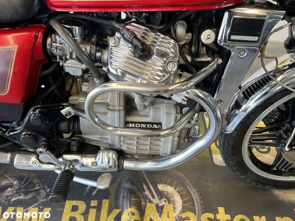 Honda CX - 24