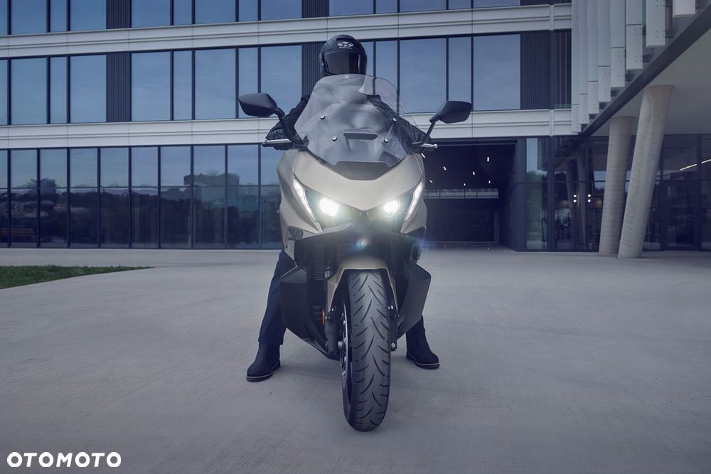 Honda NSS - 11