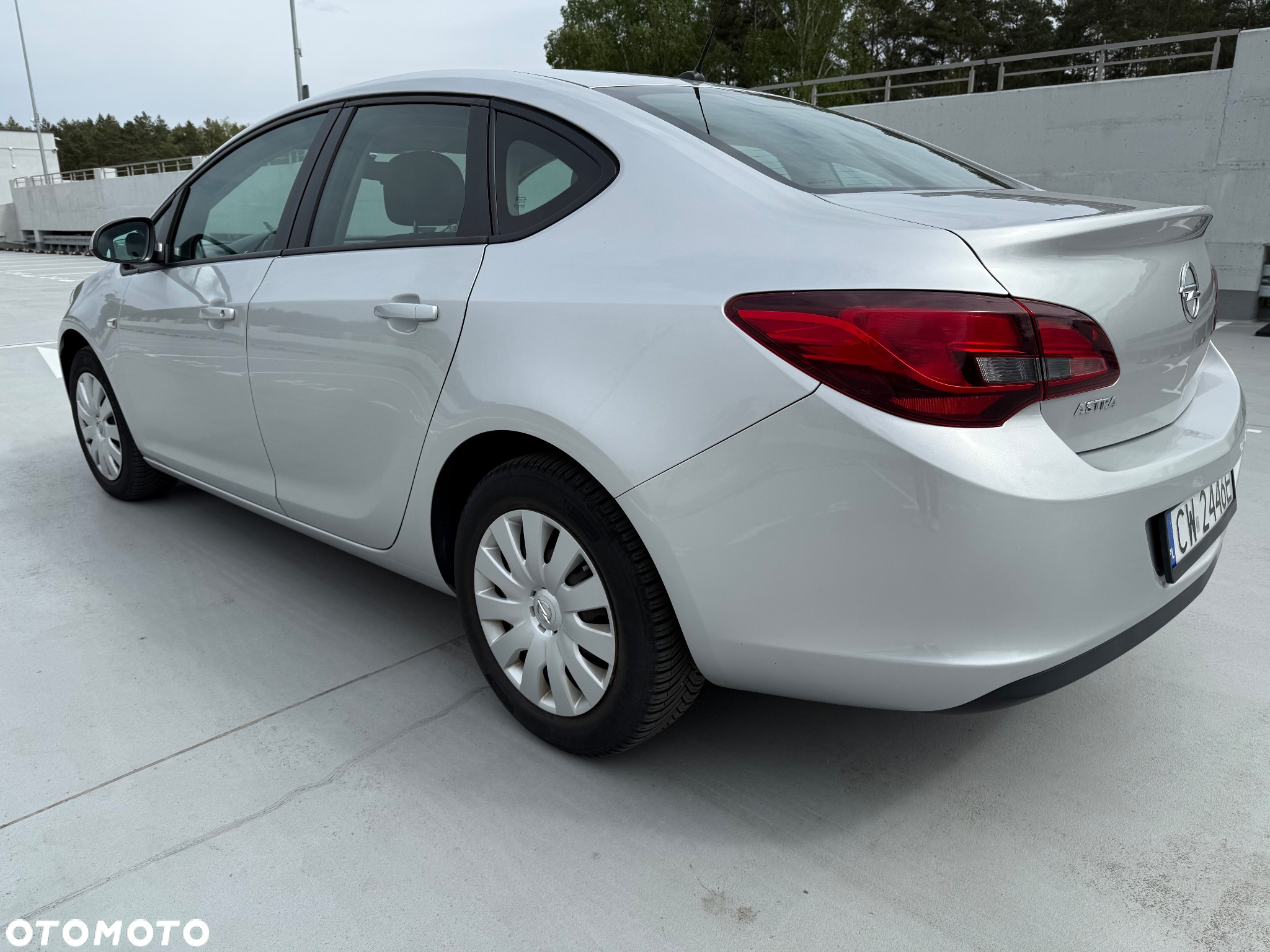 Opel Astra IV 1.6 Essentia - 4