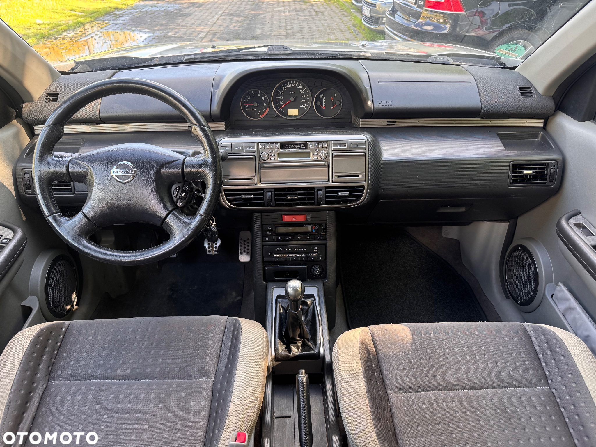 Nissan X-Trail 2.0 Luxury - 11