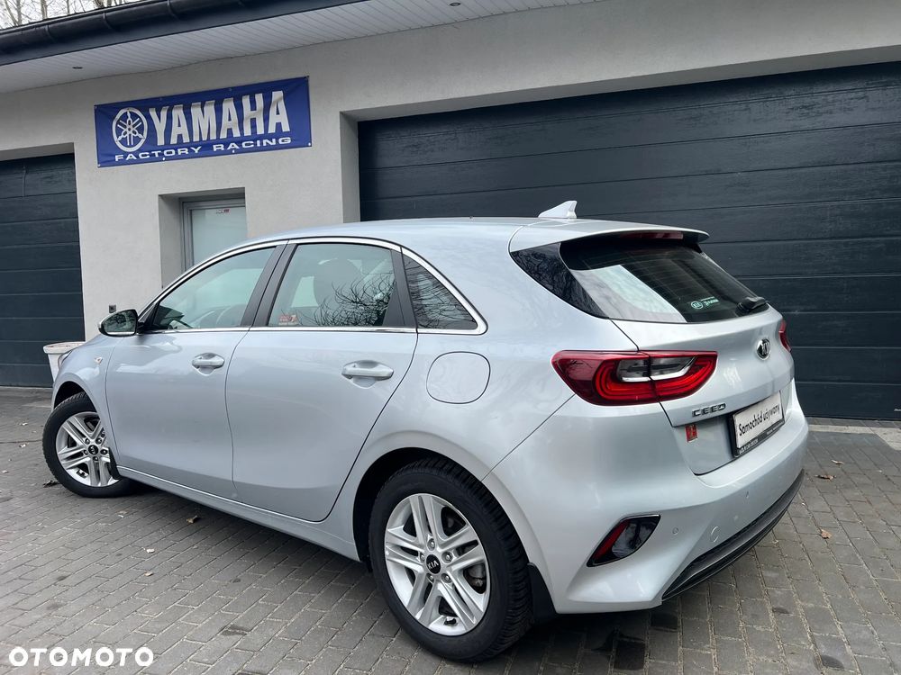 Kia Ceed 1.6 CRDi SCR L - 12