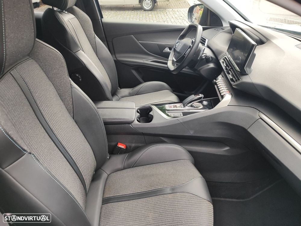 Peugeot 3008 1.6 Hybrid Allure e-EAT8 - 11