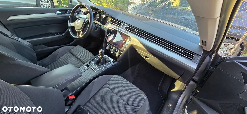 Volkswagen Arteon 2.0 TDI SCR Essence - 13