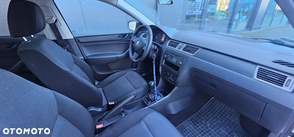 Skoda RAPID - 7