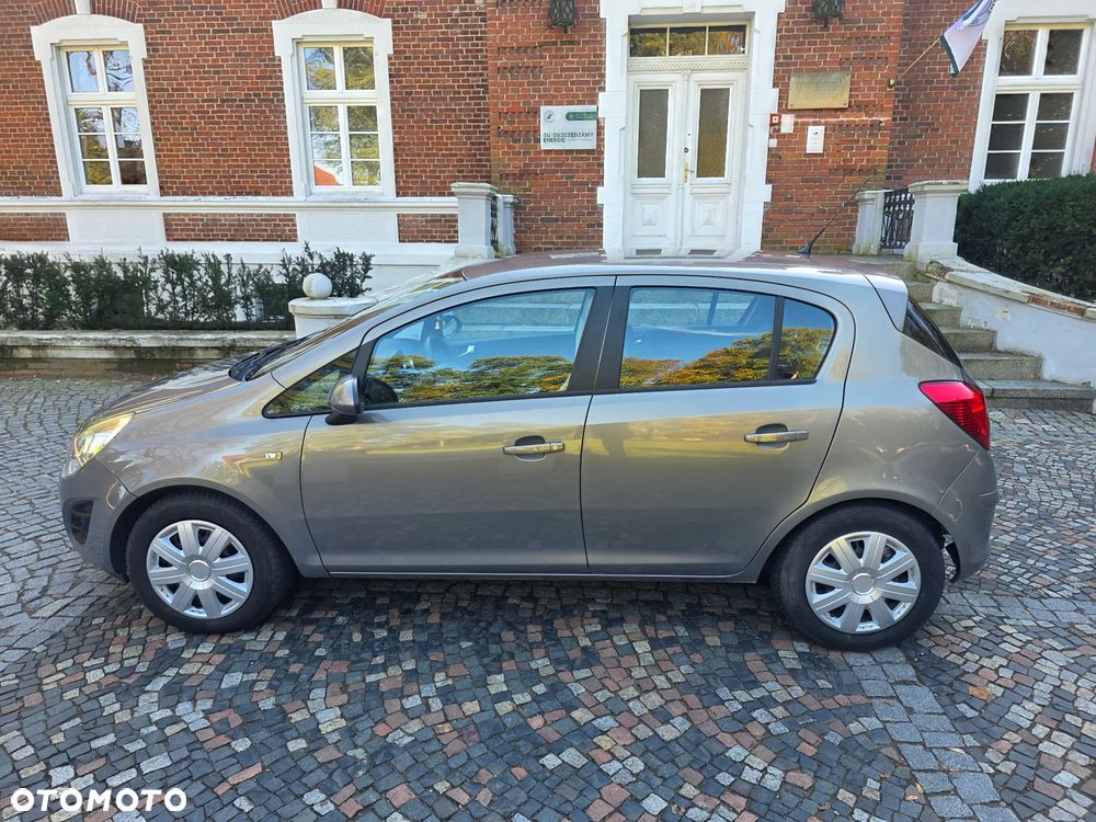 Opel Corsa 1.2 16V Enjoy - 8