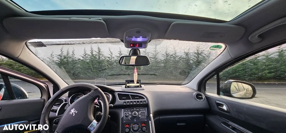 Peugeot 3008 Hybrid4 - 10