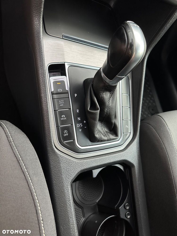 Volkswagen Golf - 27