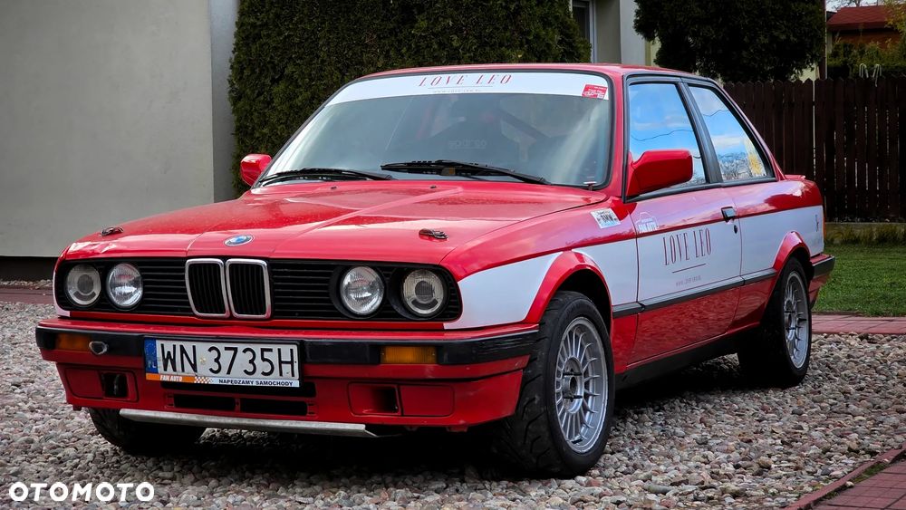 BMW Seria 3 318is - 4