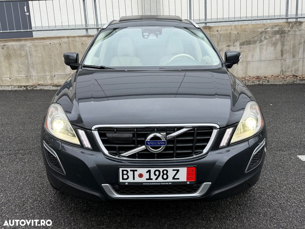 Volvo XC 60 D5 AWD Aut. RDesign - 2