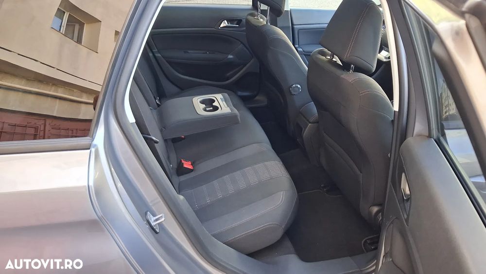 Peugeot 308 - 10
