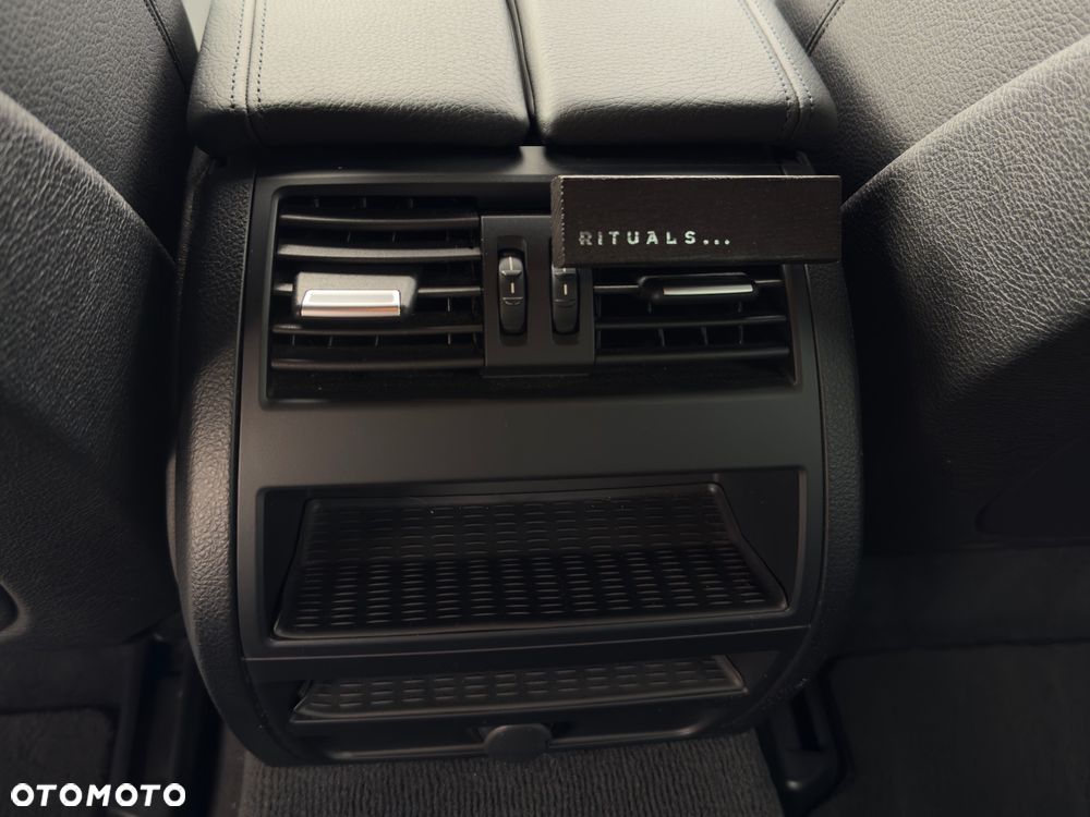 BMW Seria 5 528i Touring Sport-Aut Luxury Line - 18