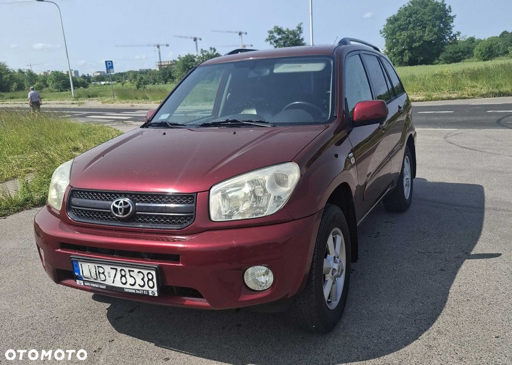 Toyota RAV4 - 1