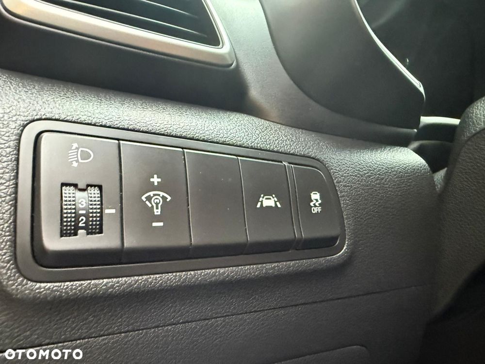 Hyundai Tucson blue 1.6 CRDi 2WD DCT Advantage - 19