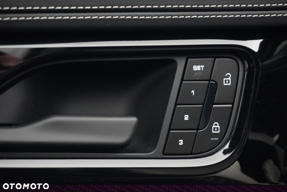 Porsche Panamera - 20