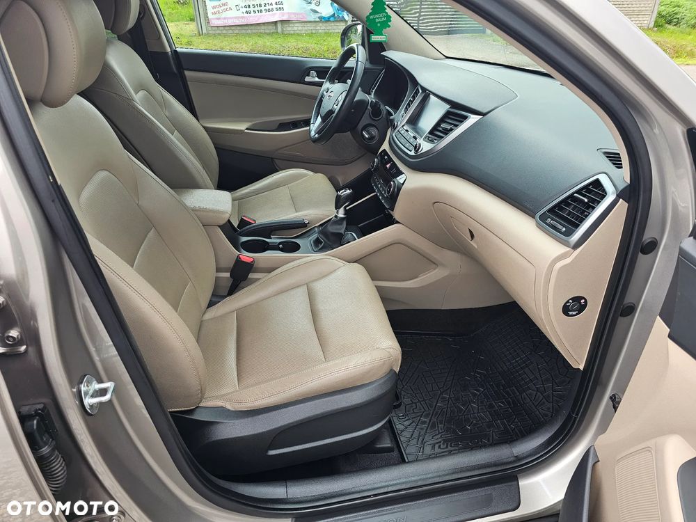 Hyundai Tucson 1.7 CRDI BlueDrive Style 2WD - 6