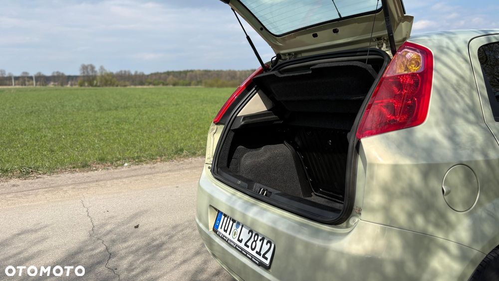 Fiat Grande Punto 1.4 8V - 13