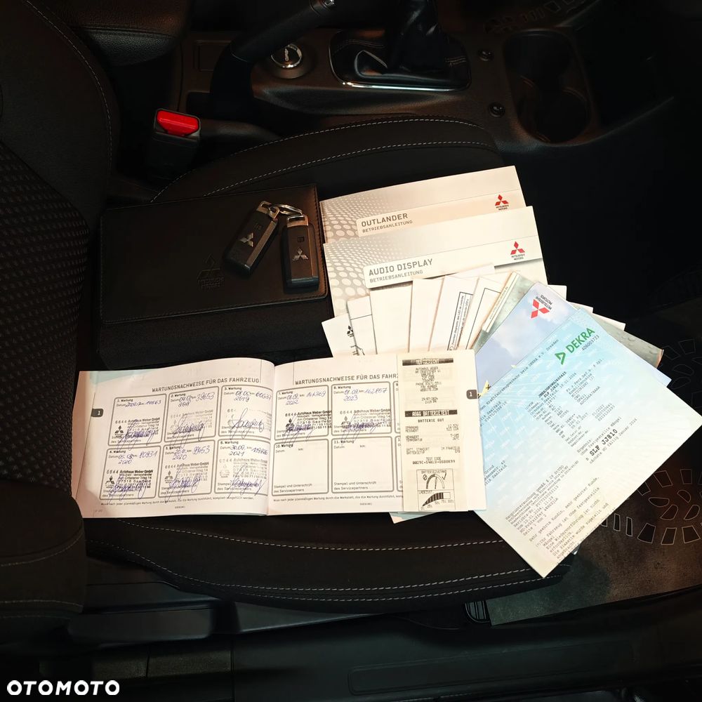 Mitsubishi Outlander 2.2 DI-D 4WD Intense - 24