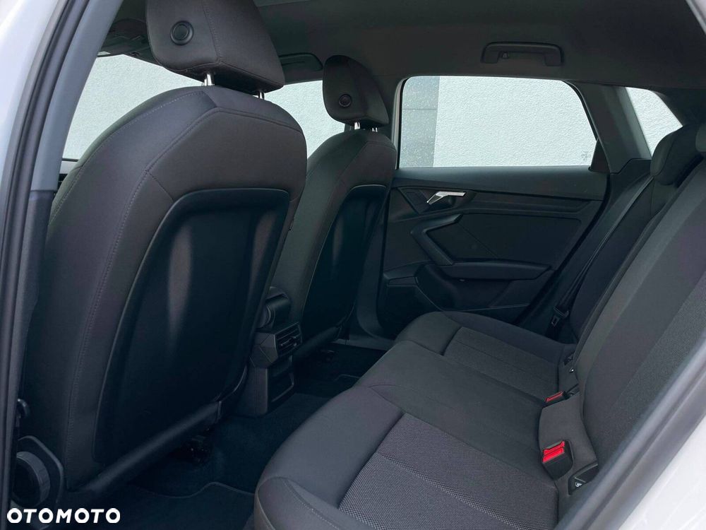 Audi A3 Sportback - 11
