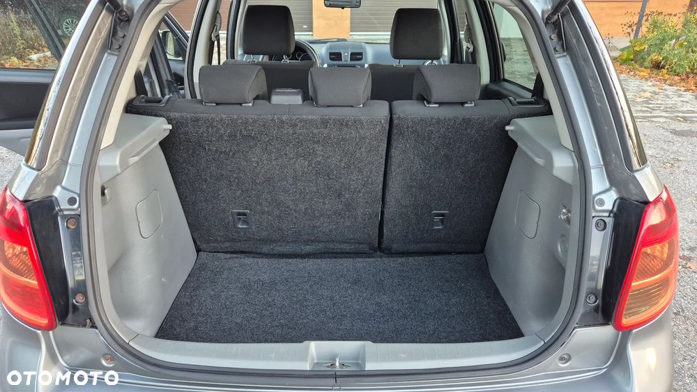 Suzuki SX4 1.6 VVT 4x4 Style - 22