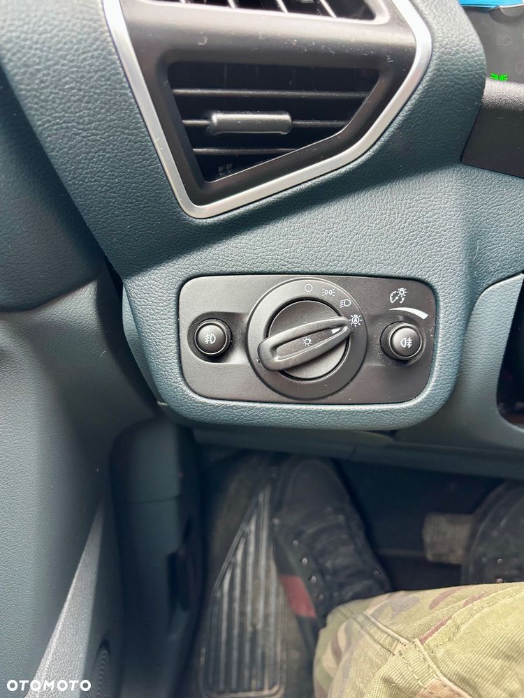 Ford C-MAX 2.0 TDCi SYNC Edition - 18