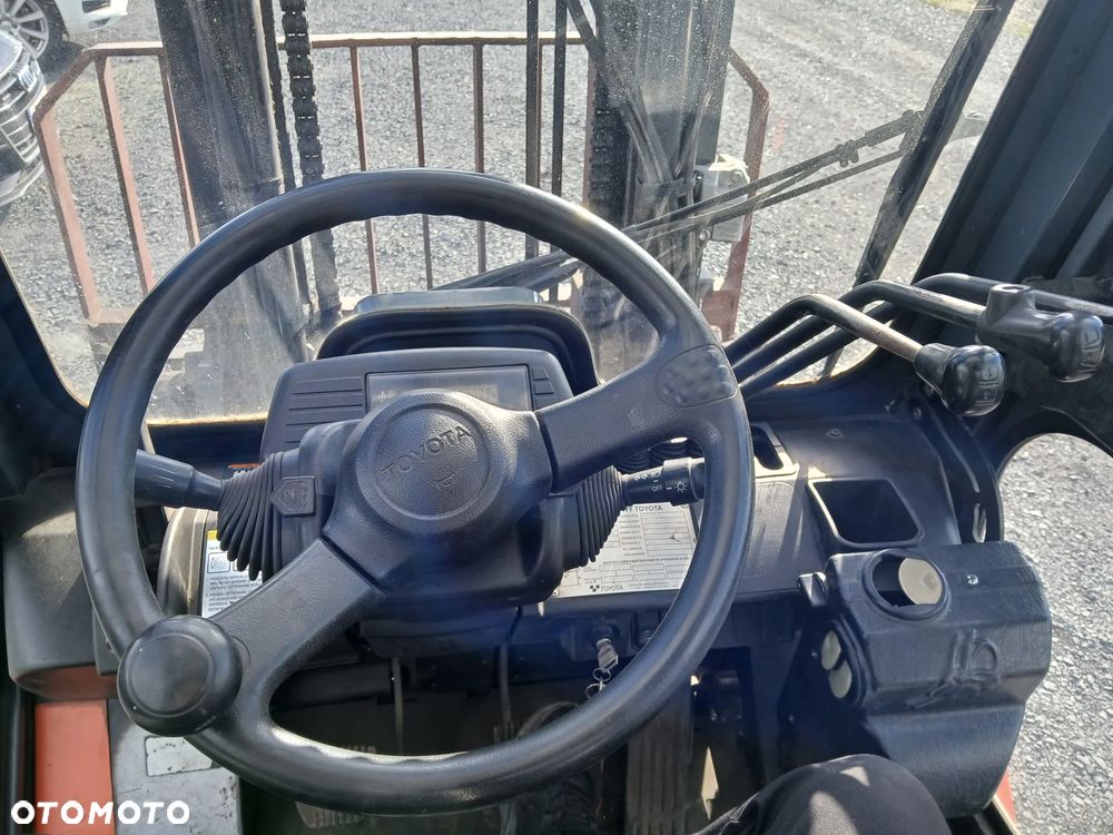 Toyota 42-7FD35 - 7