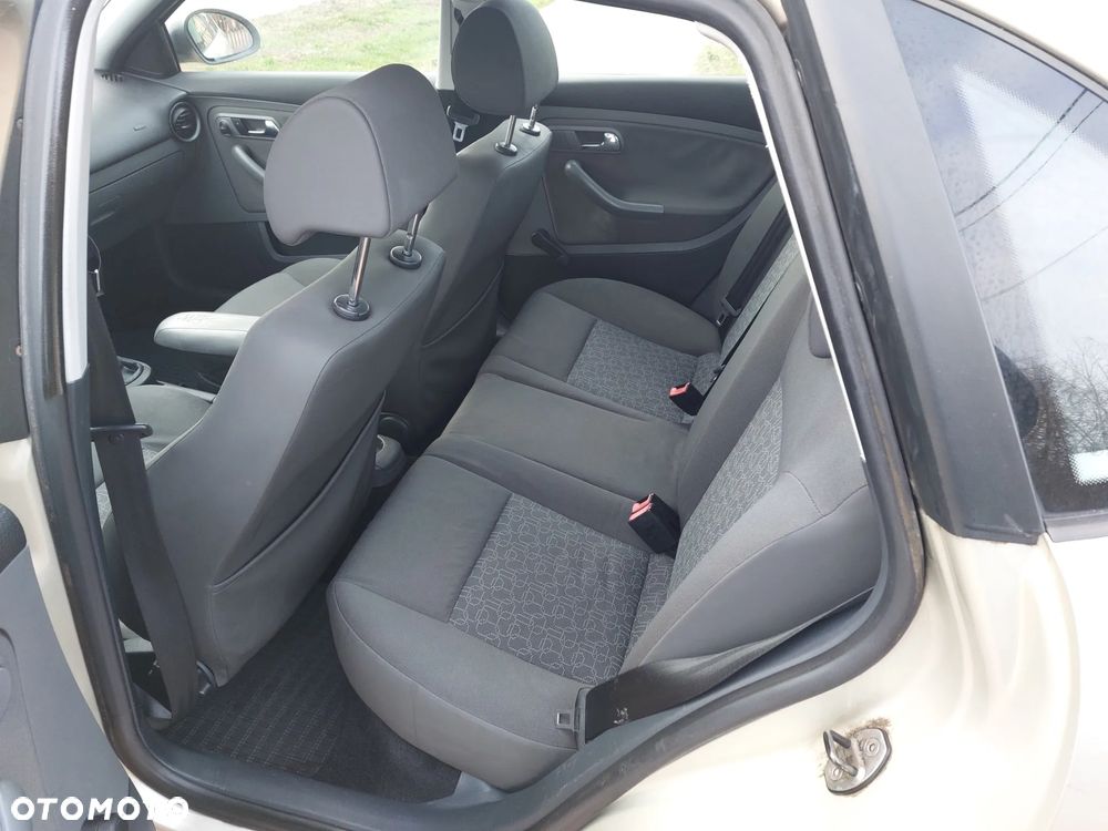 Seat Cordoba 1.4 16V Cool - 12