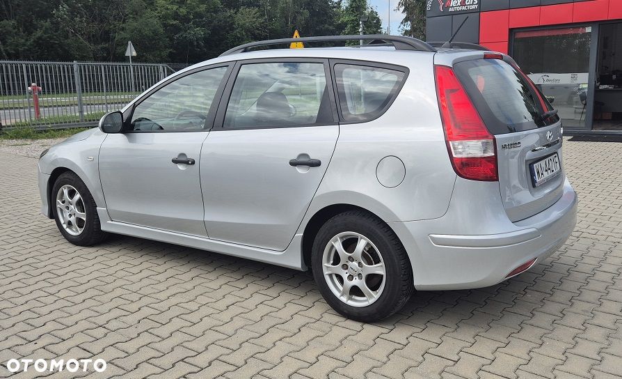 Hyundai i30 1.6 Classic + - 5