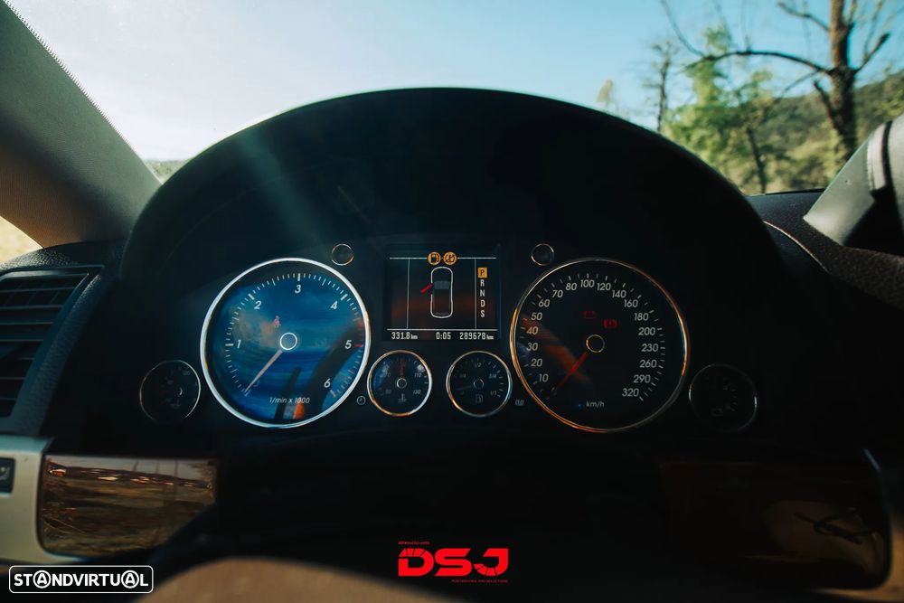 VW Touareg 5.0 V10 TDI Auto - 19