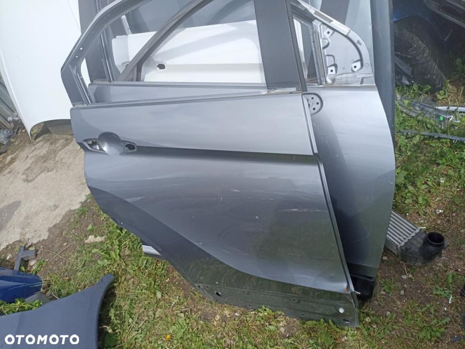 DRZWI PRZEDNIE PRAWE MITSUBISHI ECLIPSE CROSS - 5