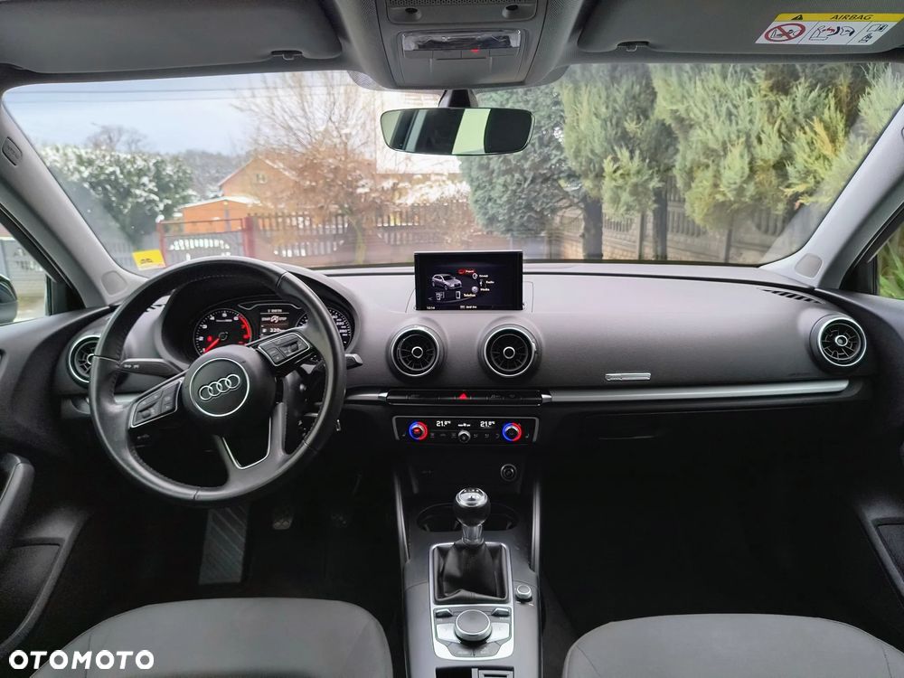 Audi A3 Sportback 1.5 TFSI cylinder on demand sport - 24