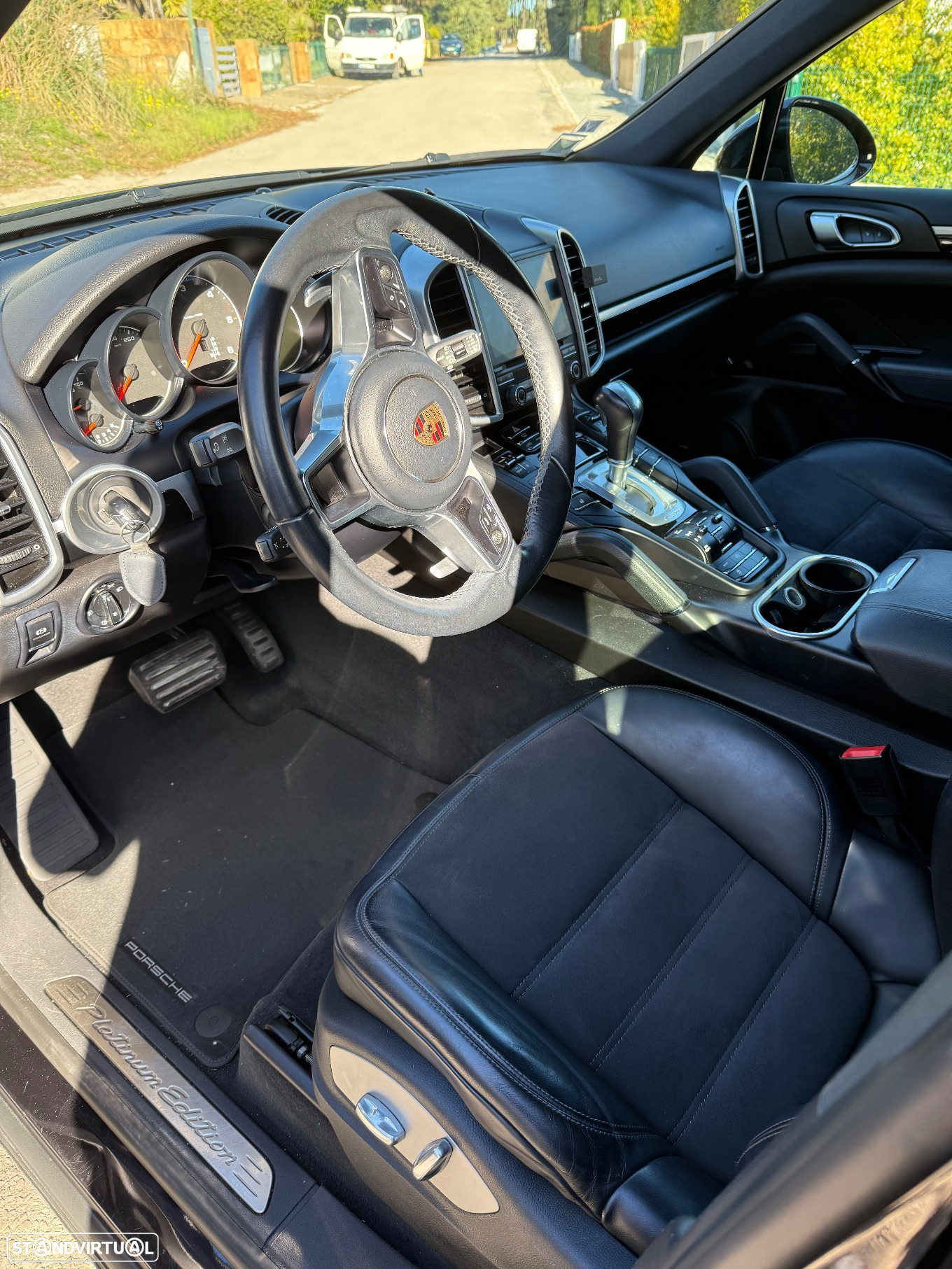 Porsche Cayenne Platinum Edition - 9