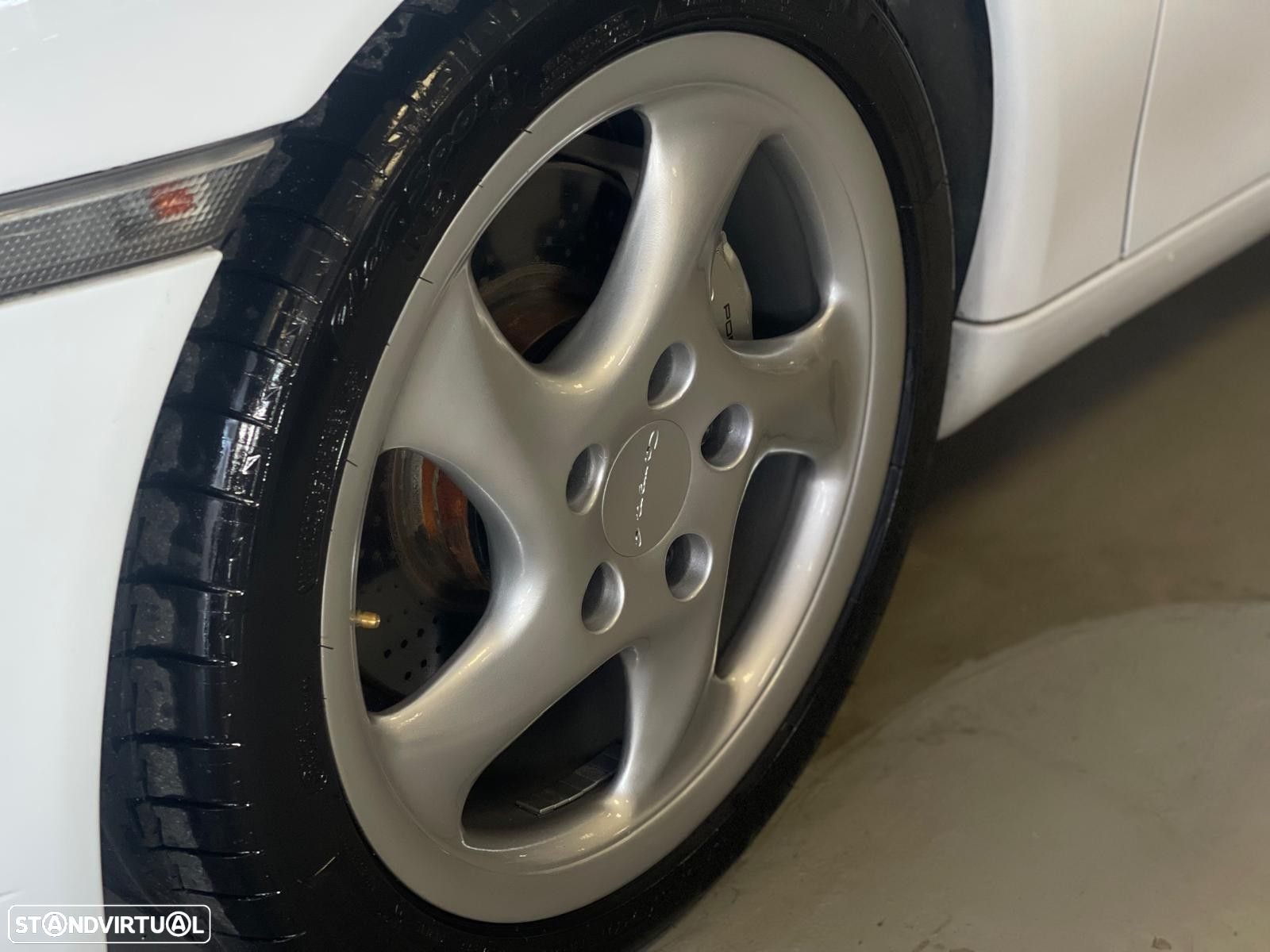 Porsche 911 Série F - 5