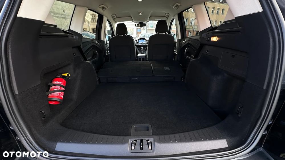 Ford Kuga - 11