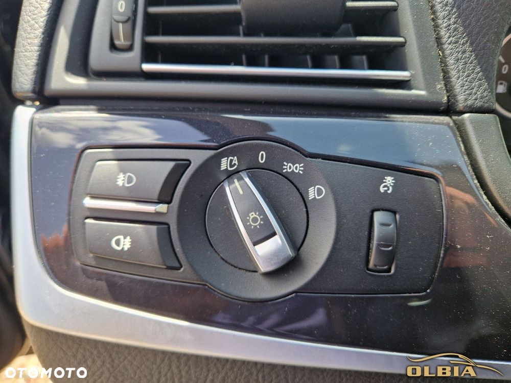 BMW Seria 5 - 32