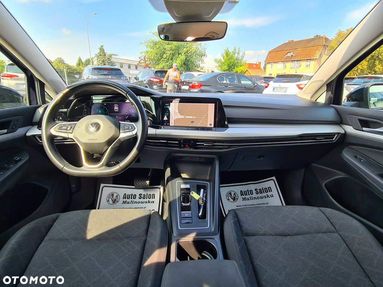 Volkswagen Golf - 11
