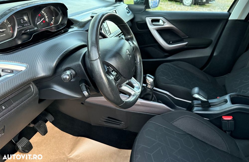 Peugeot 2008 ver-puretech-100-style - 13